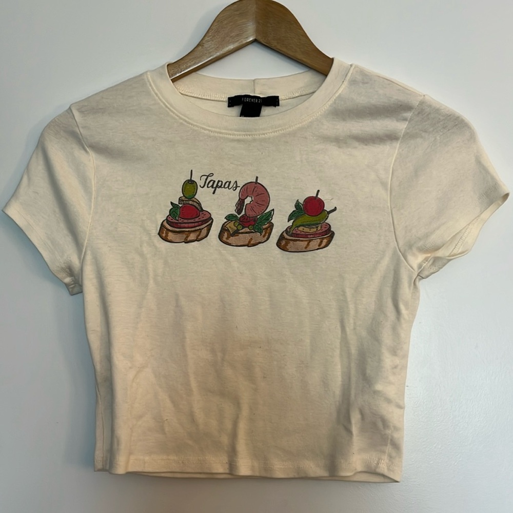Cotton blend graphic baby tee size L